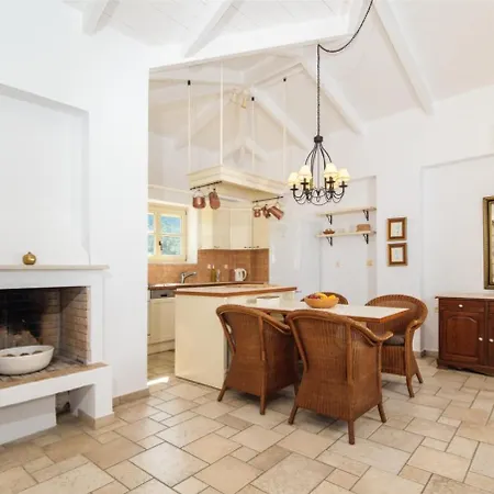 Valia Villa Agios Nikitas